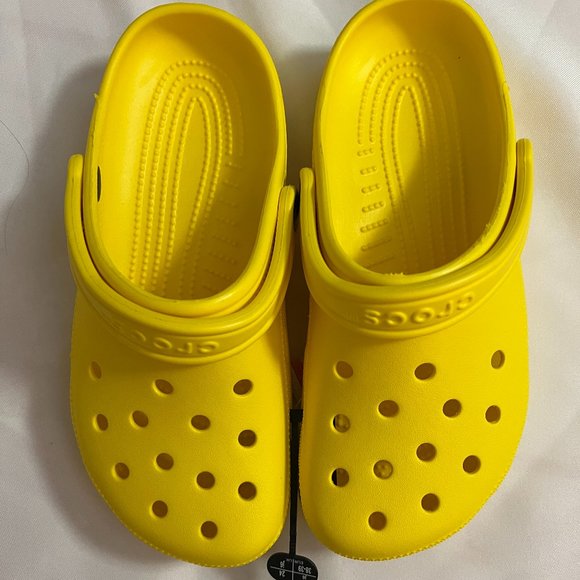 CROCS | Shoes | Crocs Classic Clog Size J6 | Poshmark